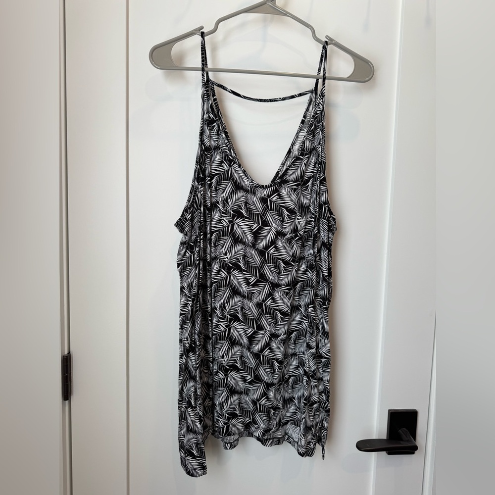 Old Navy tank